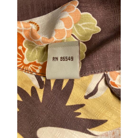 Tommy Bahama Mens 100% Silk Hawaiian Style Shirt Size L Dark Brown Floral - Picture 11 of 13